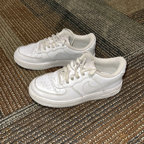 Nike Air Force 1 kids shoes size 1.5 youth - Picture 2 of 5